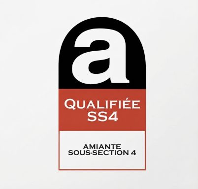 Badge officiel de qualification Amiante Sous-section 4 (SS4). Cette certification atteste de nos compétences techniques.